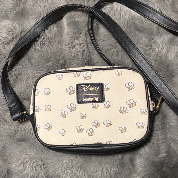 Oh Bother! Winnie the Pooh Crossbody Bag - Picture 2 of 4